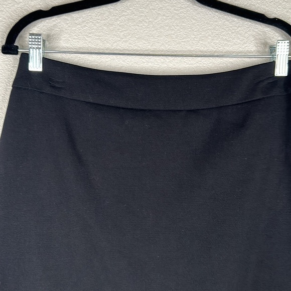 ELLE Black Scalloped Hem Business Career Midi Skirt Size 8 - Picture 3 of 6